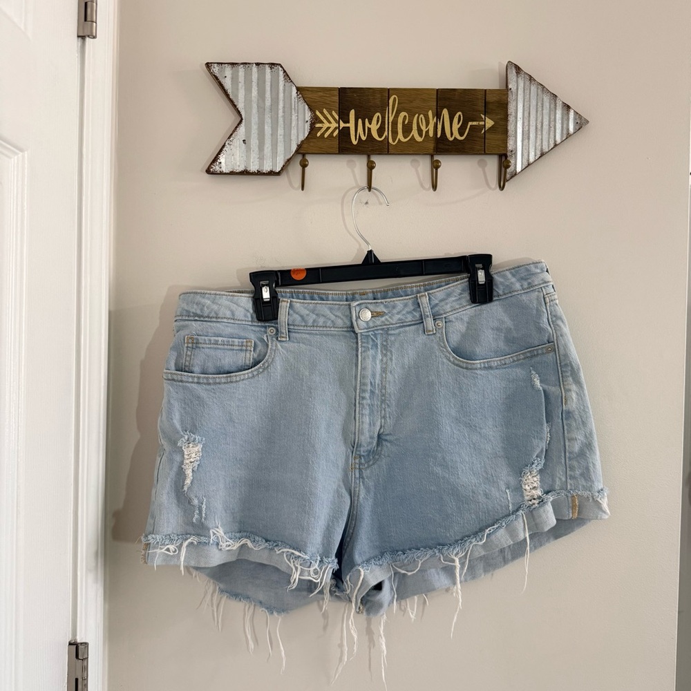 Wild Fable High Rise Light Blue Ripped Jean Shorts Size 16 with 2” inseam